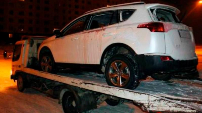 Mobil yang meledak milik pasutri di Rusia.