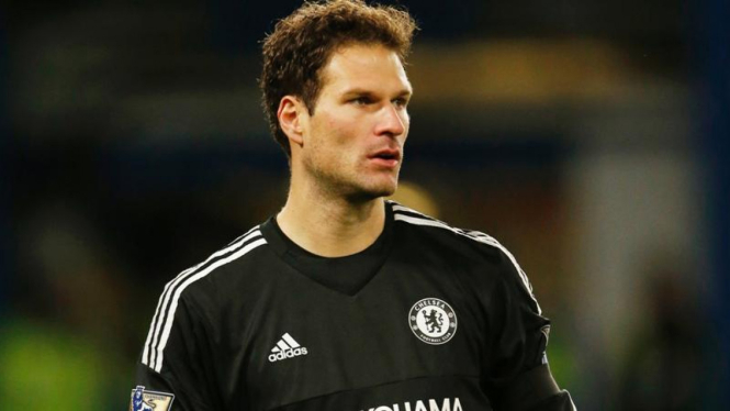 Penjaga gawang Chelsea, Asmir Begovic