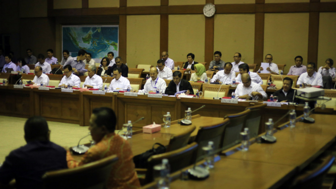 Menteri ESDM Sudirman Said Rapat Kerja Dengan Komisi VII DPR