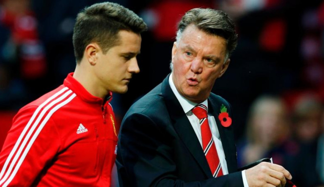 Ander Herrera dan Louis van Gaal saat di MU.