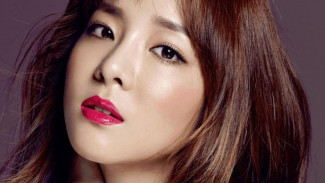 Patah Hati, Artis Cantik Korea Jual Barang Pemberian Mantan