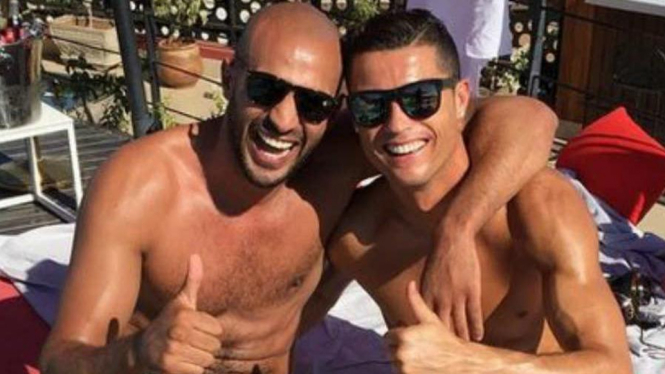 Cristiano Ronaldo bersama Badr Hari