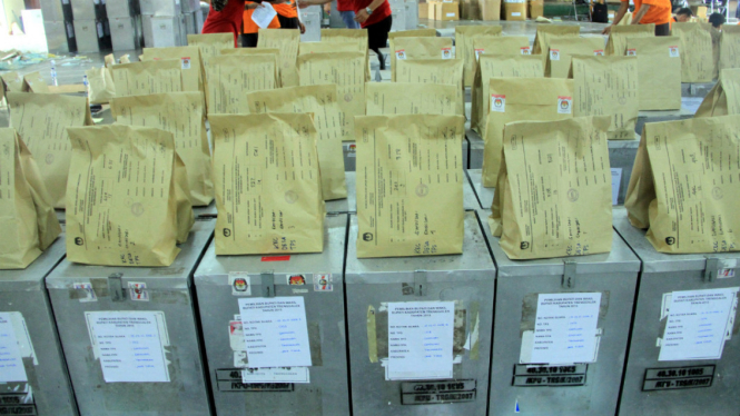 Logistik surat suara pilkada