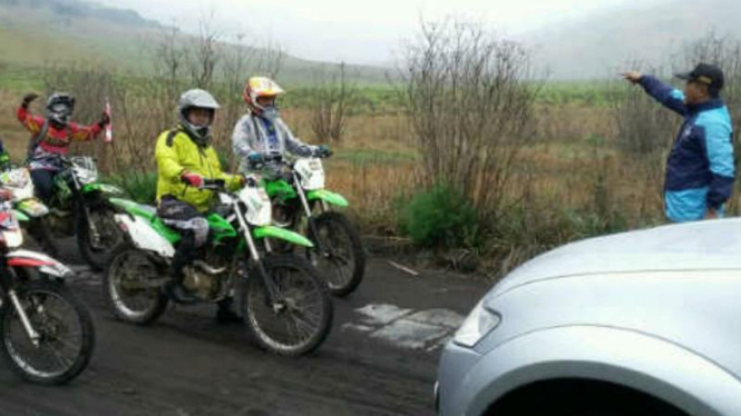 Ilustrasi motor trail