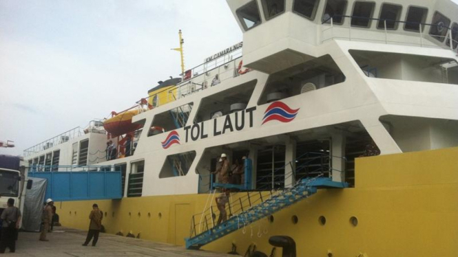 Kapal pengangkut ternak KM Camara Nusantara 1