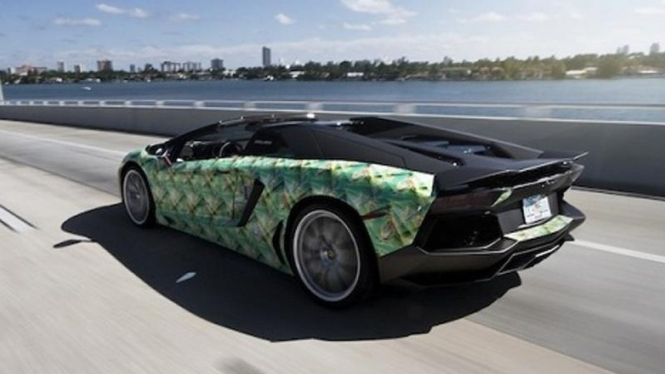 Lamborghini Aventador Roadster milik LeBron James