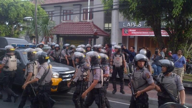 Situasi bentrokan di Lapas Kerobokan Denpasar