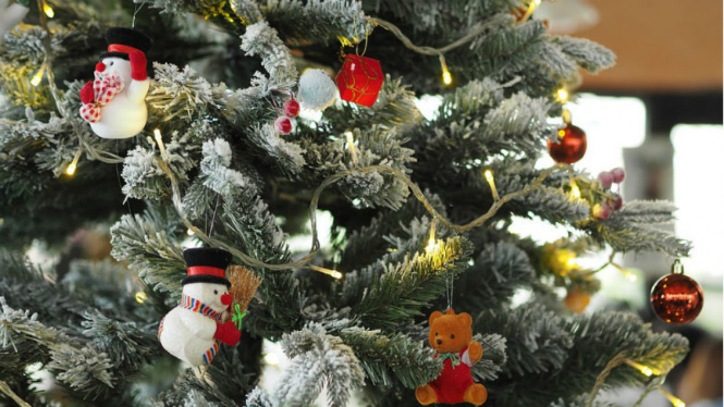 Ilustrasi pohon natal