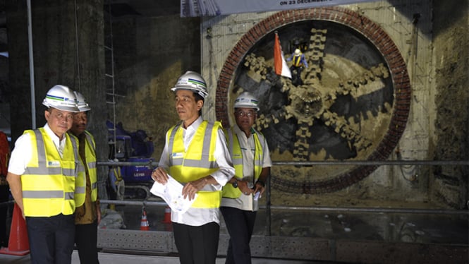 Jokowi tinjau terowongan MRT
