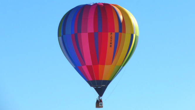 Ilustrasi balon udara.