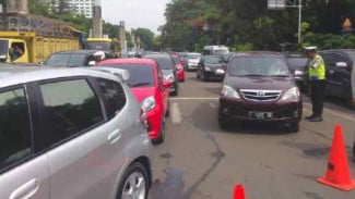 Kendaraan dari Bandung Memadati Jalan-jalan Ini
