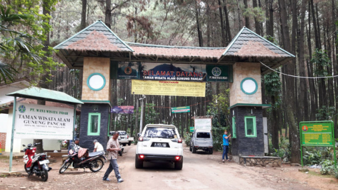 Taman Wisata Alam Gunung Pancar, Sentul, Jawa Barat
