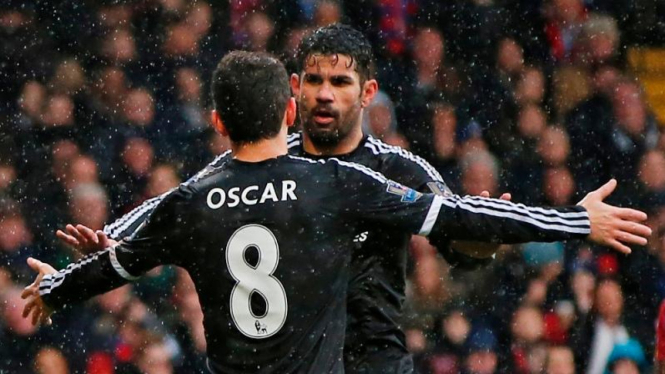 Oscar bersama Costa saat masih di Chelsea.