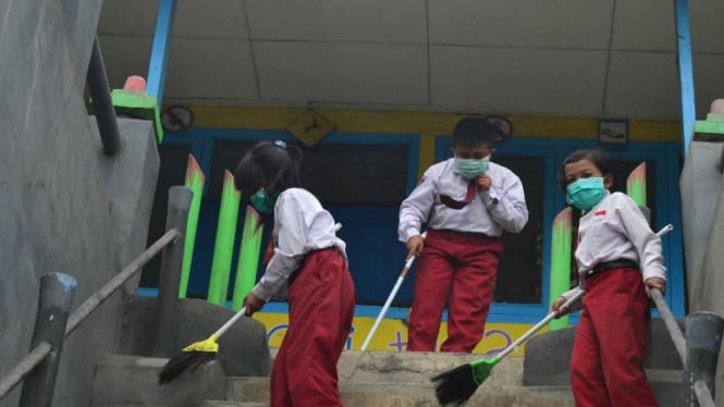 Erupsi Bromo Membawa Berkah: Banyak Pejabat Datang