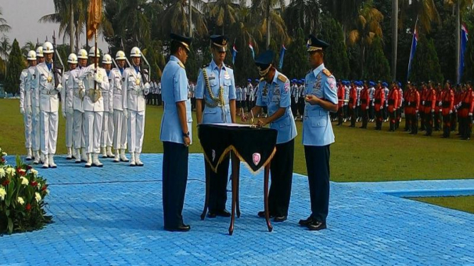 Serah terima jabatan Pangkoopsau