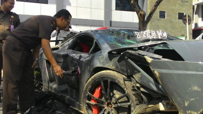 Lamborghini Maut yang menewaskan 1 orang dan 2 lainnya luka-luka.