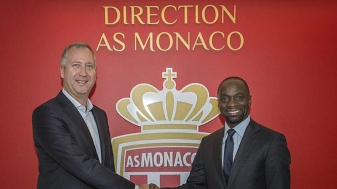 Calude Makelele dan Wakil Presiden AS Monaco Vadim Vasilyev 