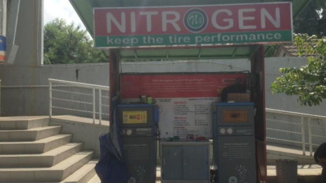 Mesin pengisian nitrogen.