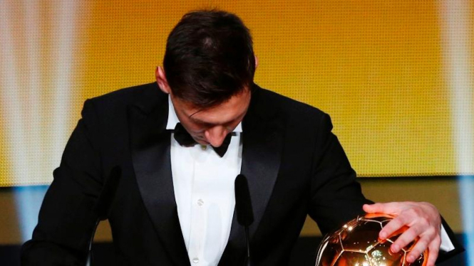 Lionel Messi saat merebut Ballon d'Or 2015