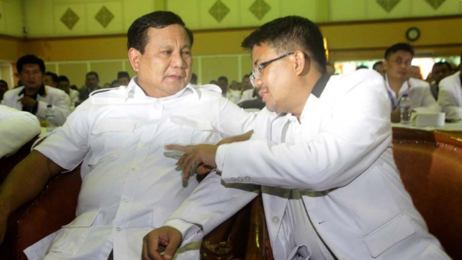 Ketua Umum Partai Gerindra Prabowo Subianto dan Presiden PKS Sohibul Iman