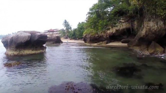 Asal Usul Pantai Karang Bolong Anyer Yang Terkenal Eksotis