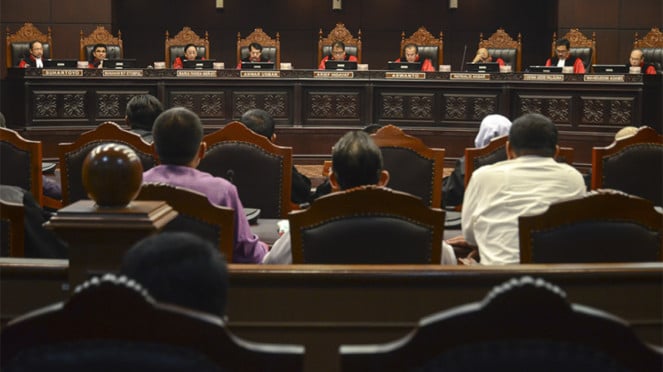 Ilustrasi suasana sidang di Mahkamah Konstitusi. Ilustrasi suasana sidang di Mahkamah Konstitusi.