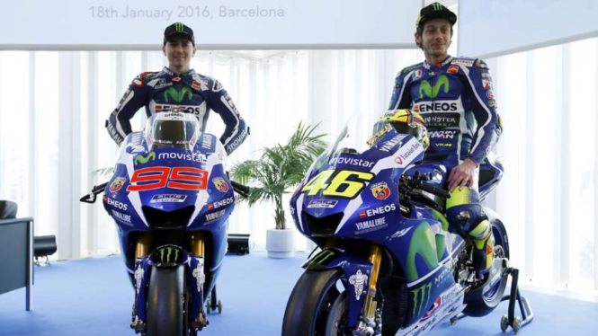 Duo Yamaha, Jorge Lorenzo (kiri) bersama Valentino Rossi.