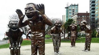 Patung Tertawa, Landmark Aneh di Kota Vancouver Kanada