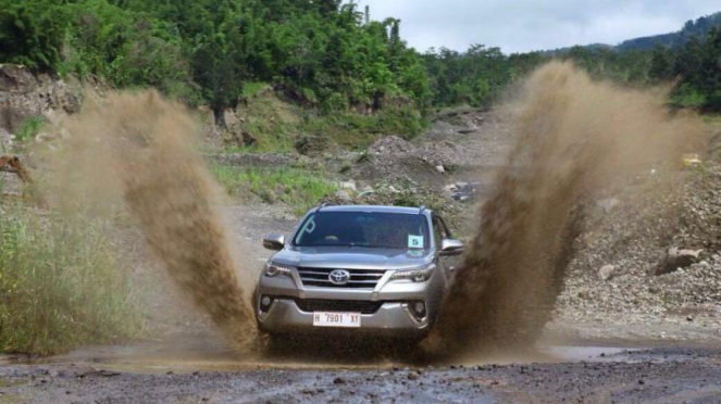 All New Fortuner di lereng Gunung Merapi