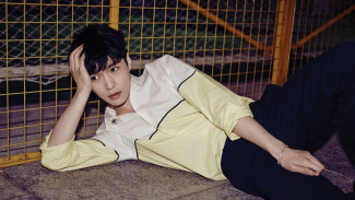 Lay EXO 'Mupeng' Lihat Punggung Fans