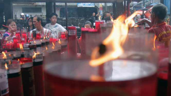 Perayaan Imlek di Kuil Boen Tek Bio Tangerang