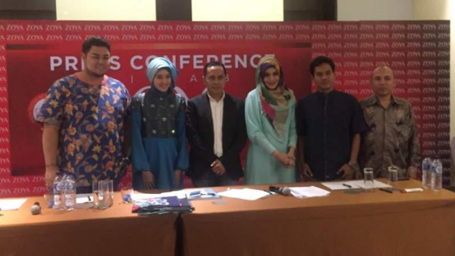 Konferensi pers Zoya di Bandung