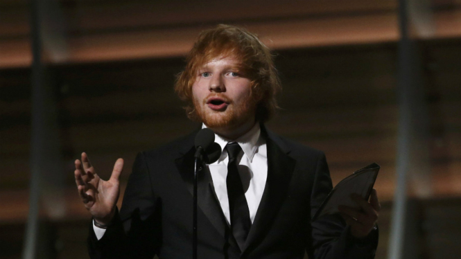 Ed Sheeran dalam acara Grammy Awards ke-58