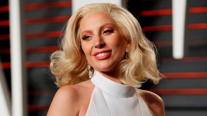 Lady Gaga di Pesta Vanity Fair Oscar, Hollywood, AS.