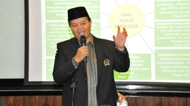 Hidayat Nur Wahid.