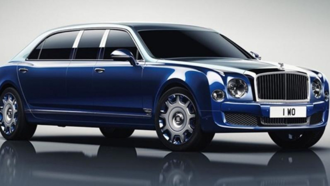 Bentley Mulsanne Grand Limousine.