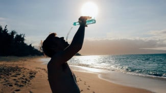 Botol Air Minum Ini Bisa Dimakan
