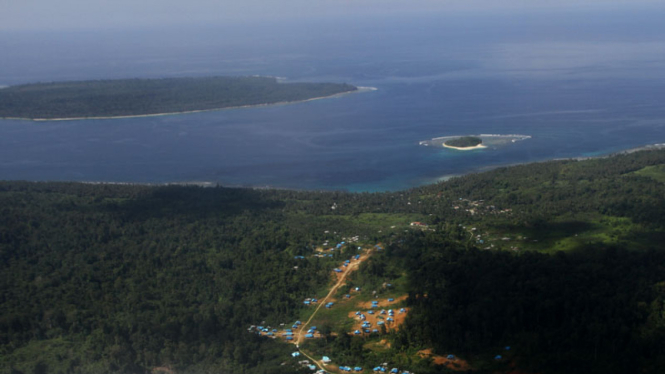 Pulau Mentawai saat dipantau dari angkasa.