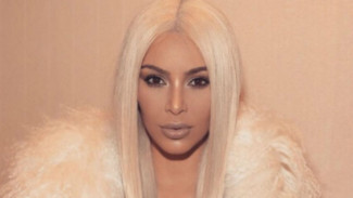 Ambisi Kim Kardashian Kecilkan Bokong