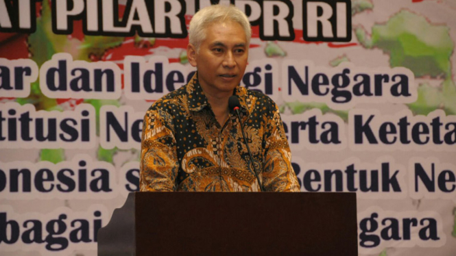 Rektor Universitas Brawijaya Prof Dr Ir Muhammad Bisri MS