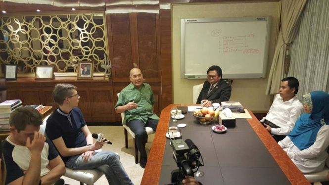 Wakil Ketua MPR RI Oesman Sapta menerima kunjungan Peter F Gontha