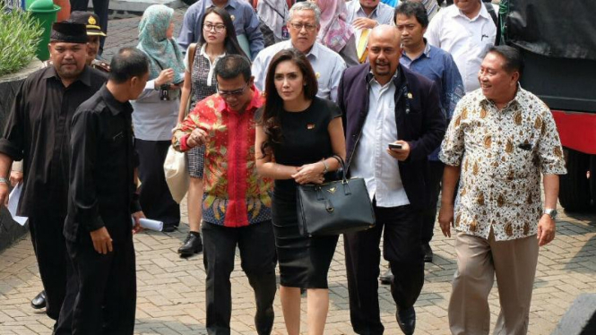 Pansus Pelindo II saat mendatangi kantor Komisi Pemberantasan Korupsi (KPK)