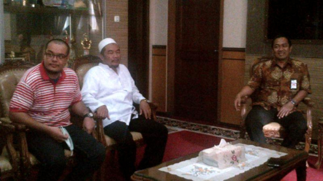 Alaix Muna Kamala (kiri) menemui Wali Kota Semarang, Hendrar Prihadi, pada Kamis, 11 Maret 2016.