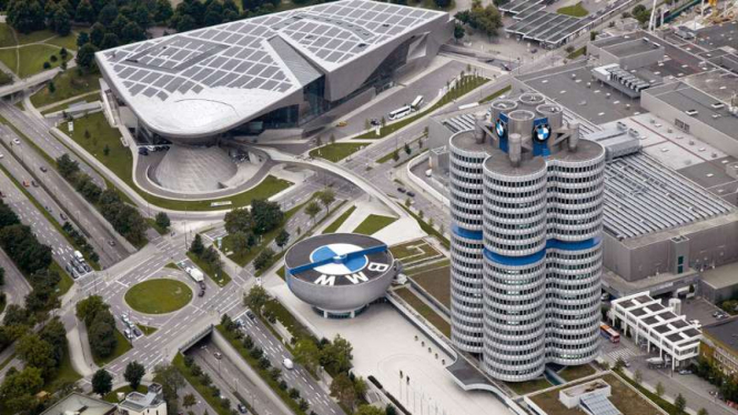 Pabrik BMW Welt, Munchen.