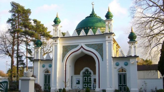 Ilustrasi masjid wakaf