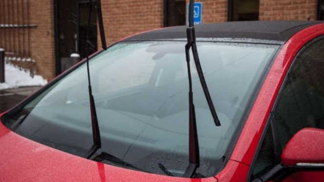 Wiper mobil.