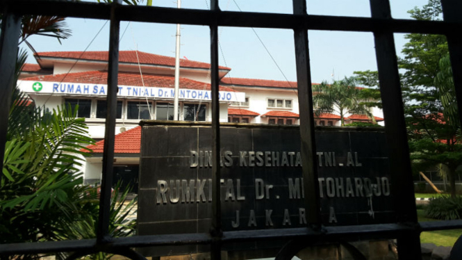 Rumah Sakit TNI Angkatan Laut Mintohardjo.