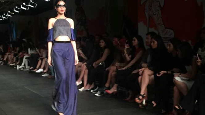 Koleksi Sinudarsono di Plaza Indonesia Fashion Week (PIFW) 2016. 