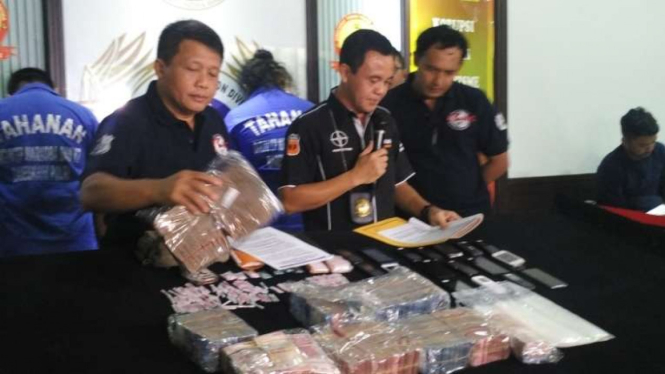 Barang bukti sindikat narkoba Bali, Jakarta (16/3/2016)