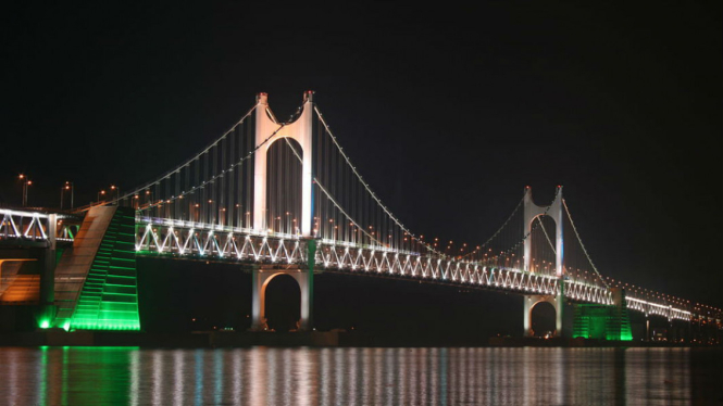 Jembatan Gwangan di Korea Selatan